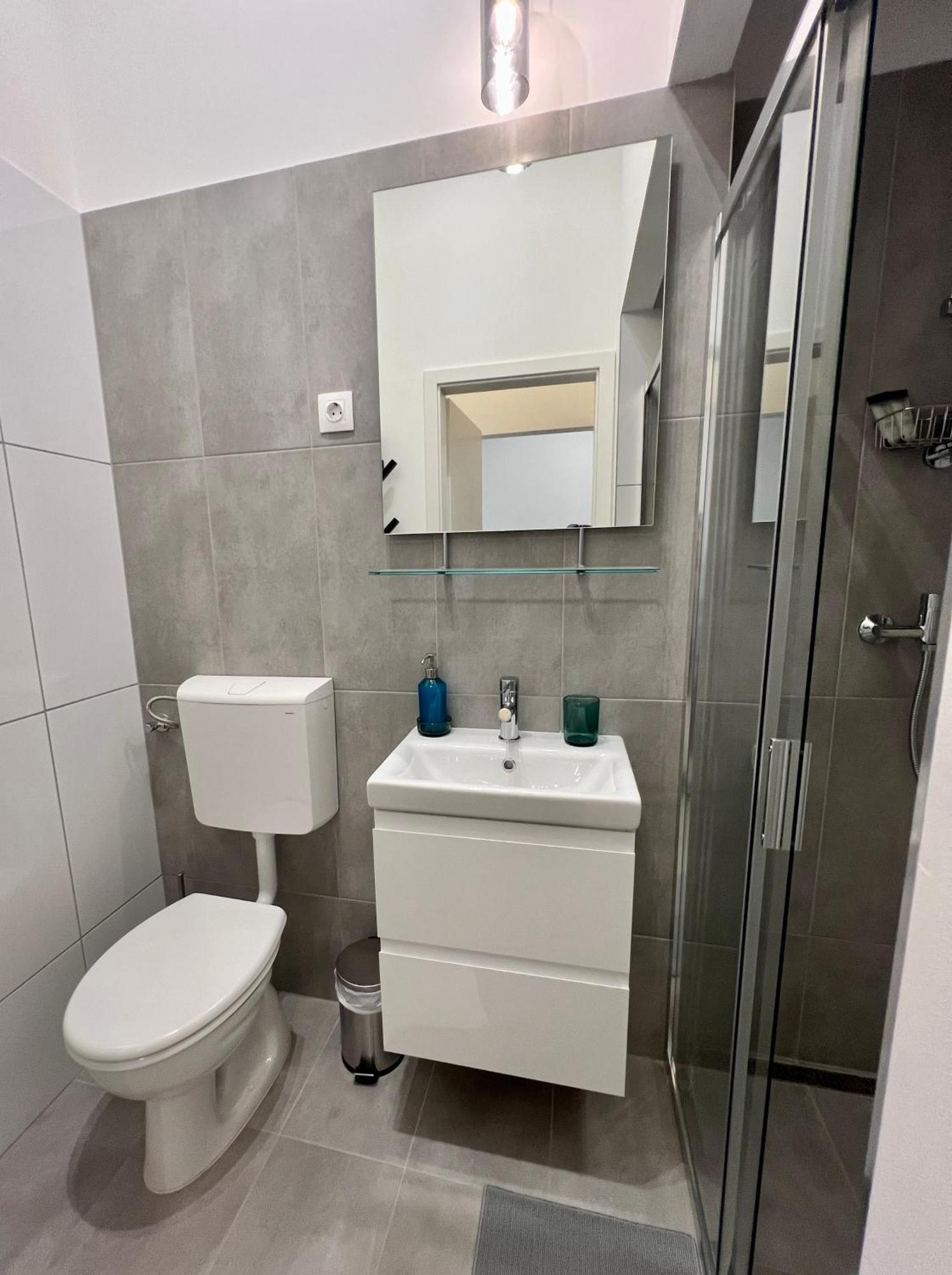 Minimalistic & In Heart Street Apartmán Budapest